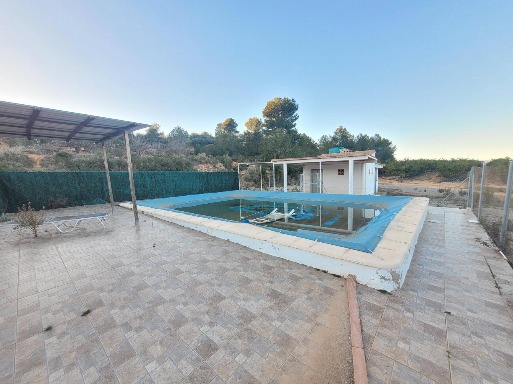 For sale of chalet in Cheste