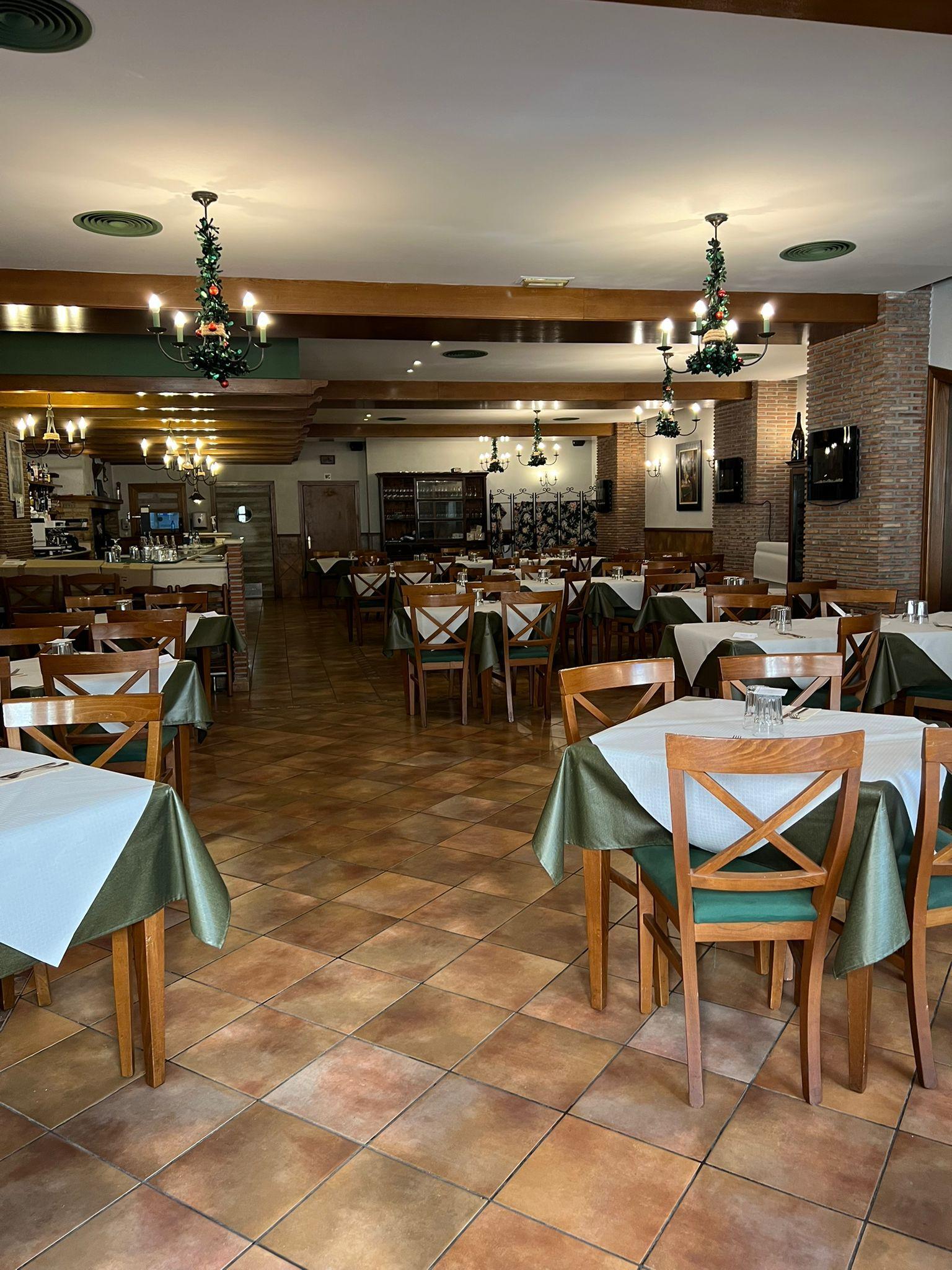 For sale of premises in Cheste