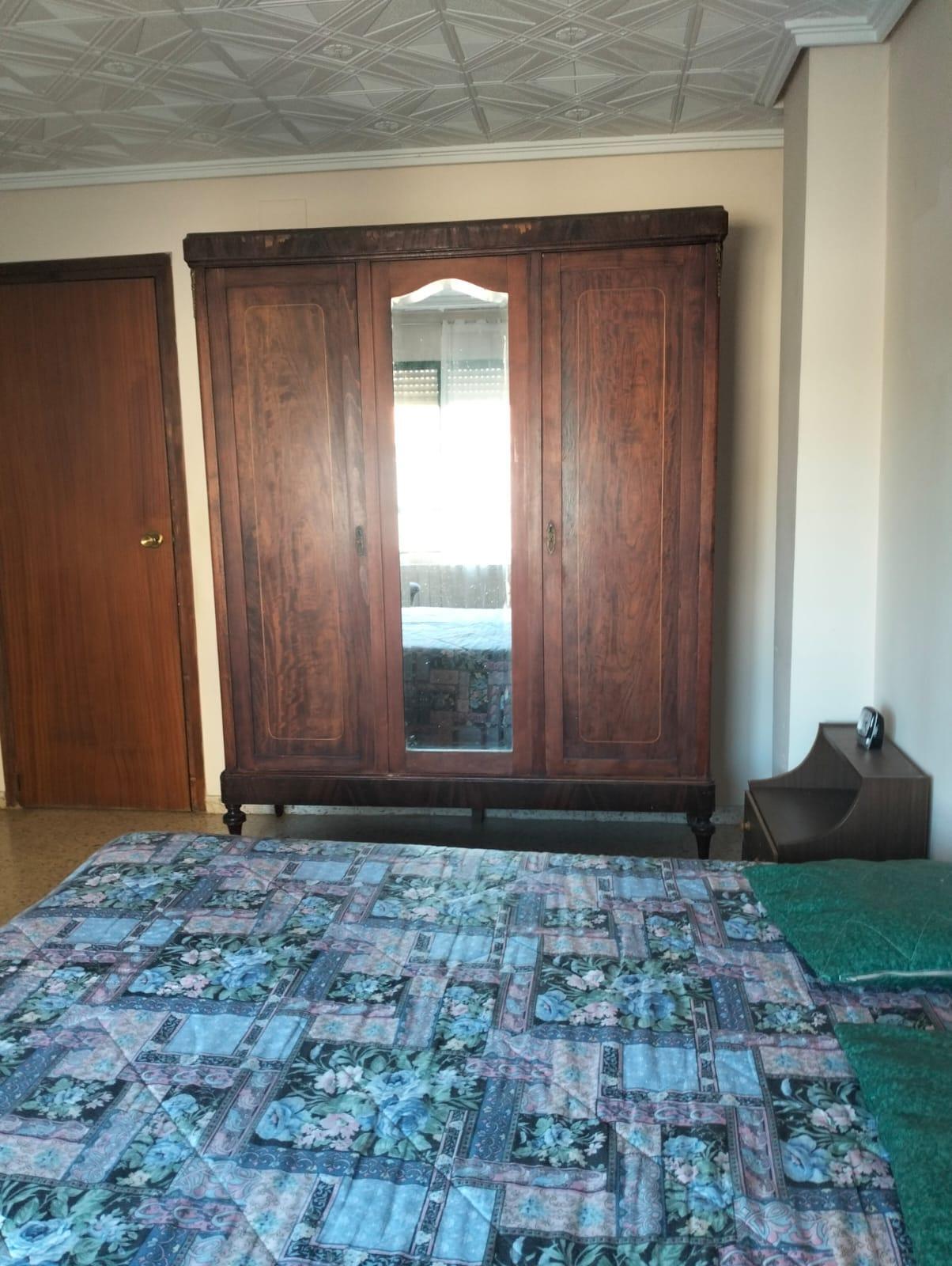 For sale of house in Chiva