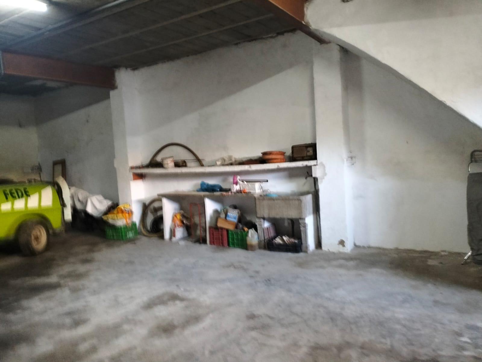 For sale of house in Chiva