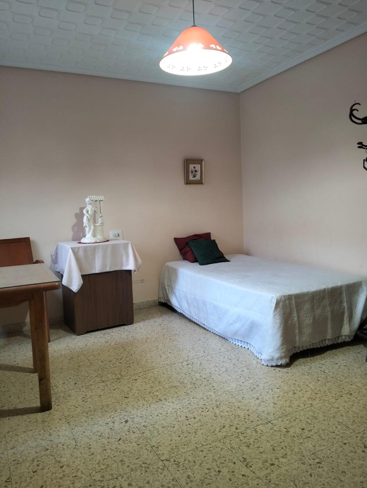 For sale of house in Chiva