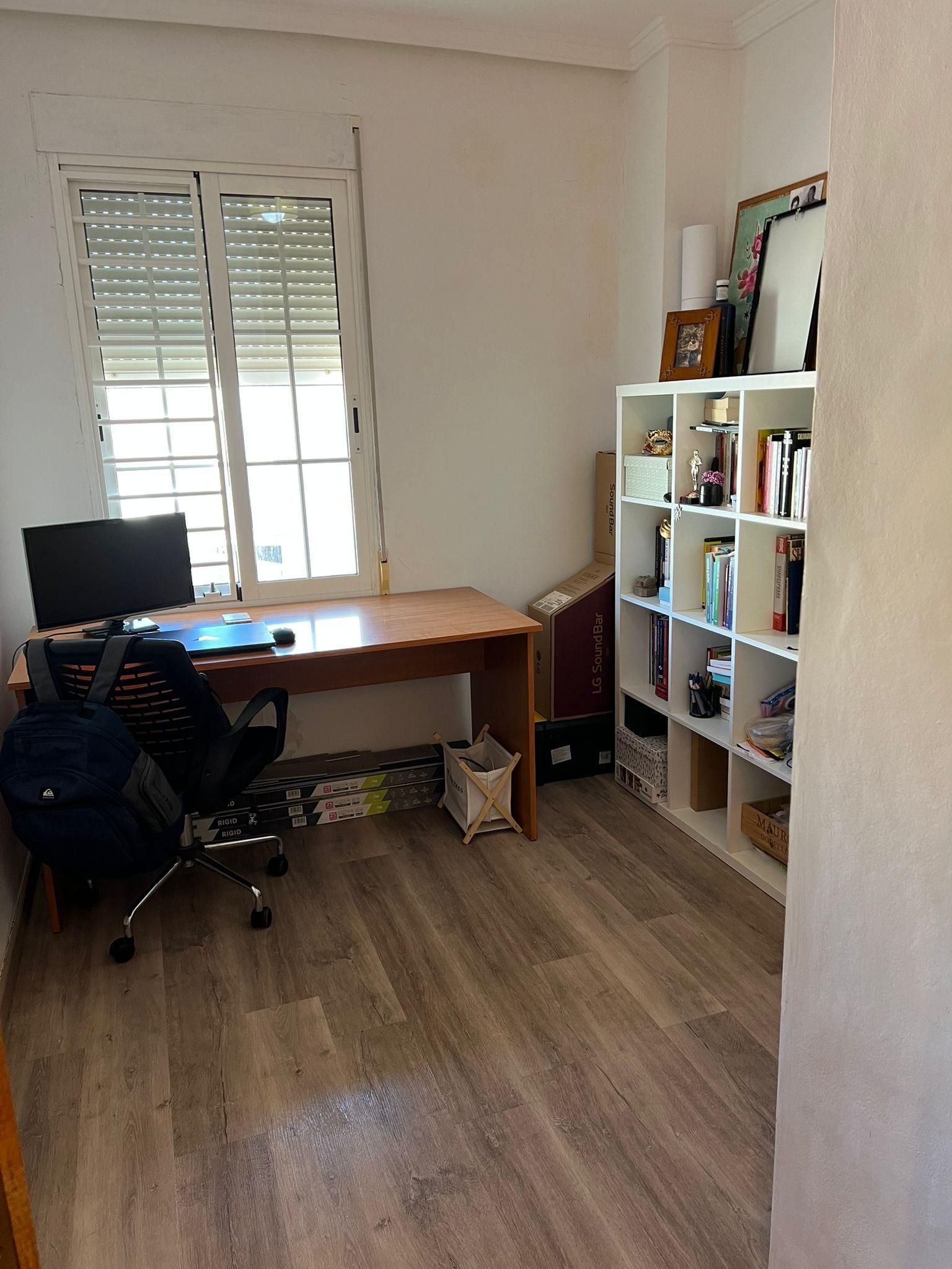 For sale of flat in Cheste