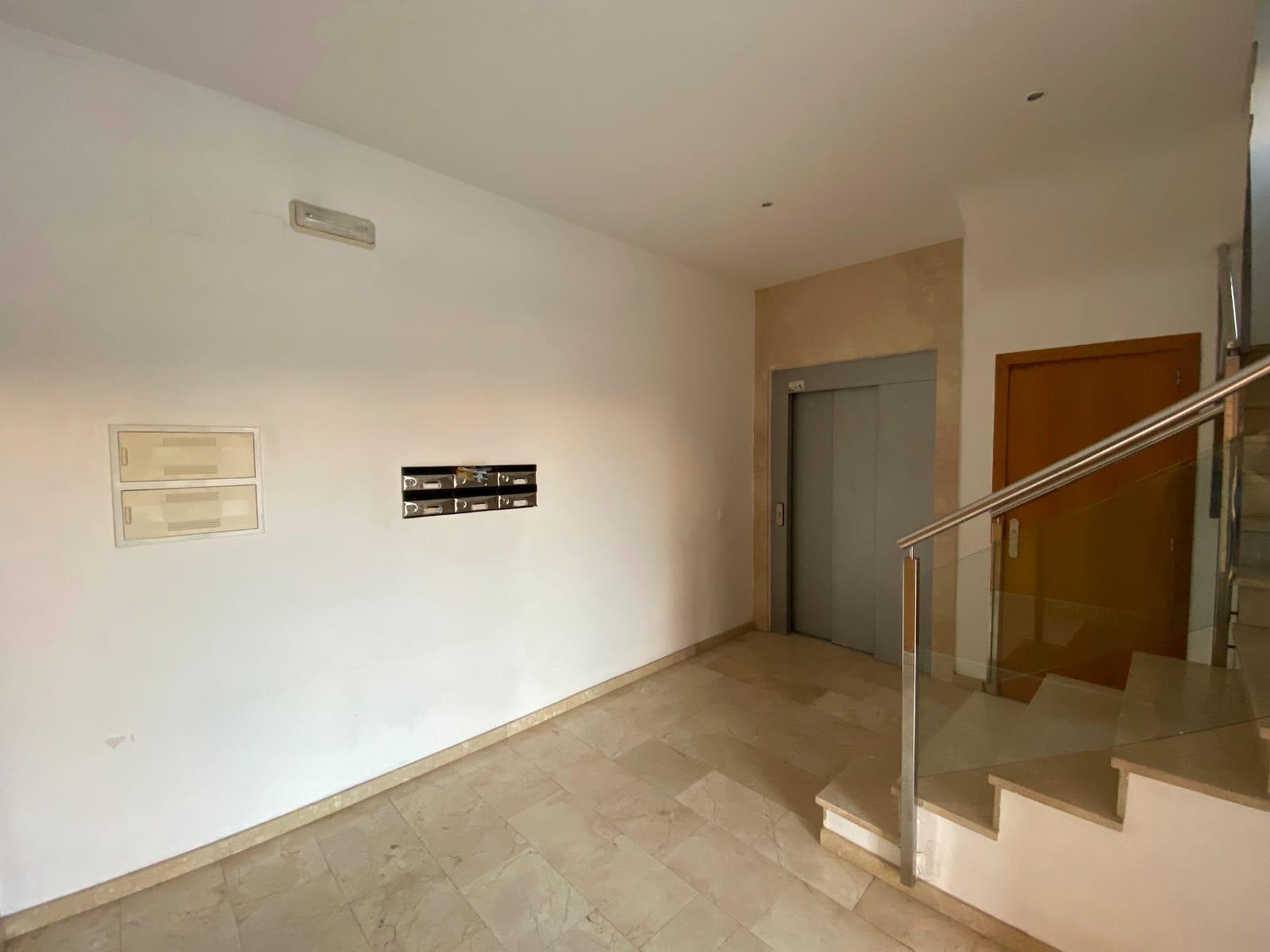 Venta de piso en Monserrat