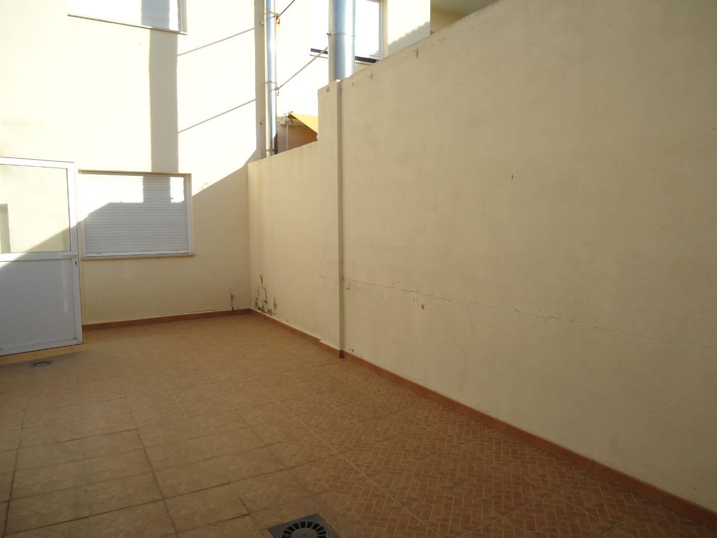 For sale of house in Macastre