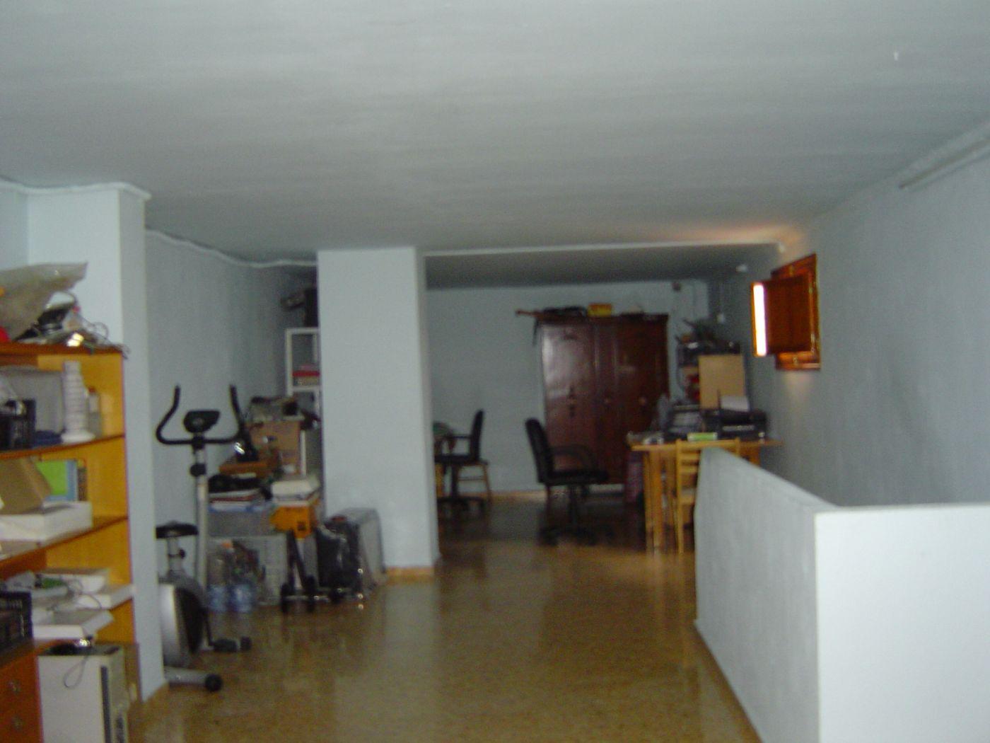 For sale of house in Chiva