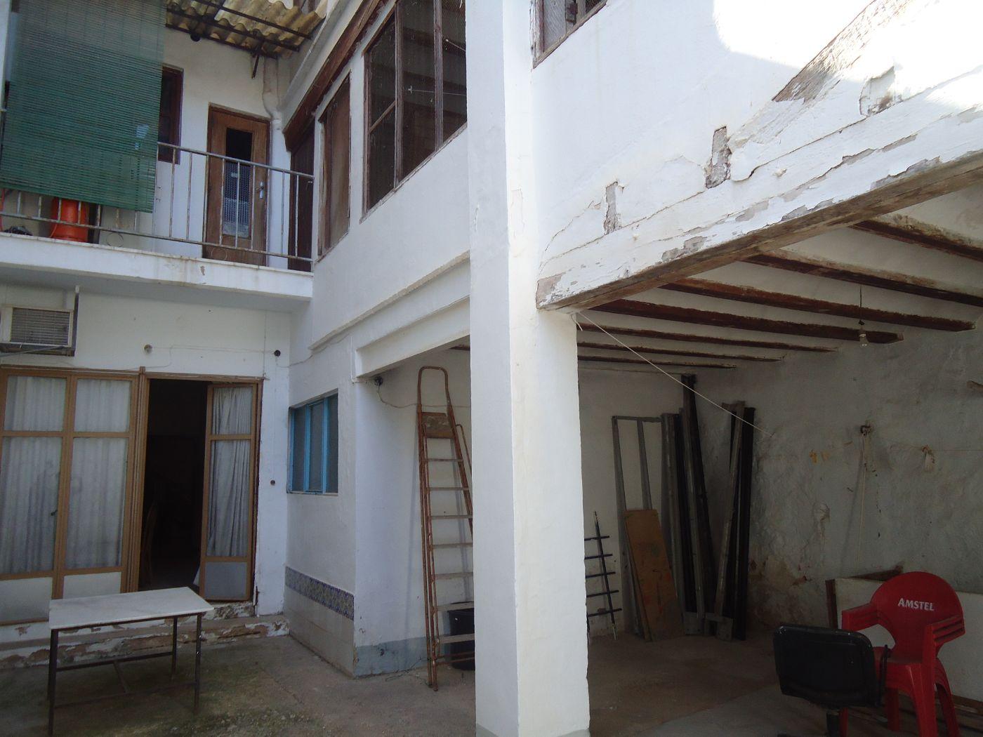 For sale of house in Chiva