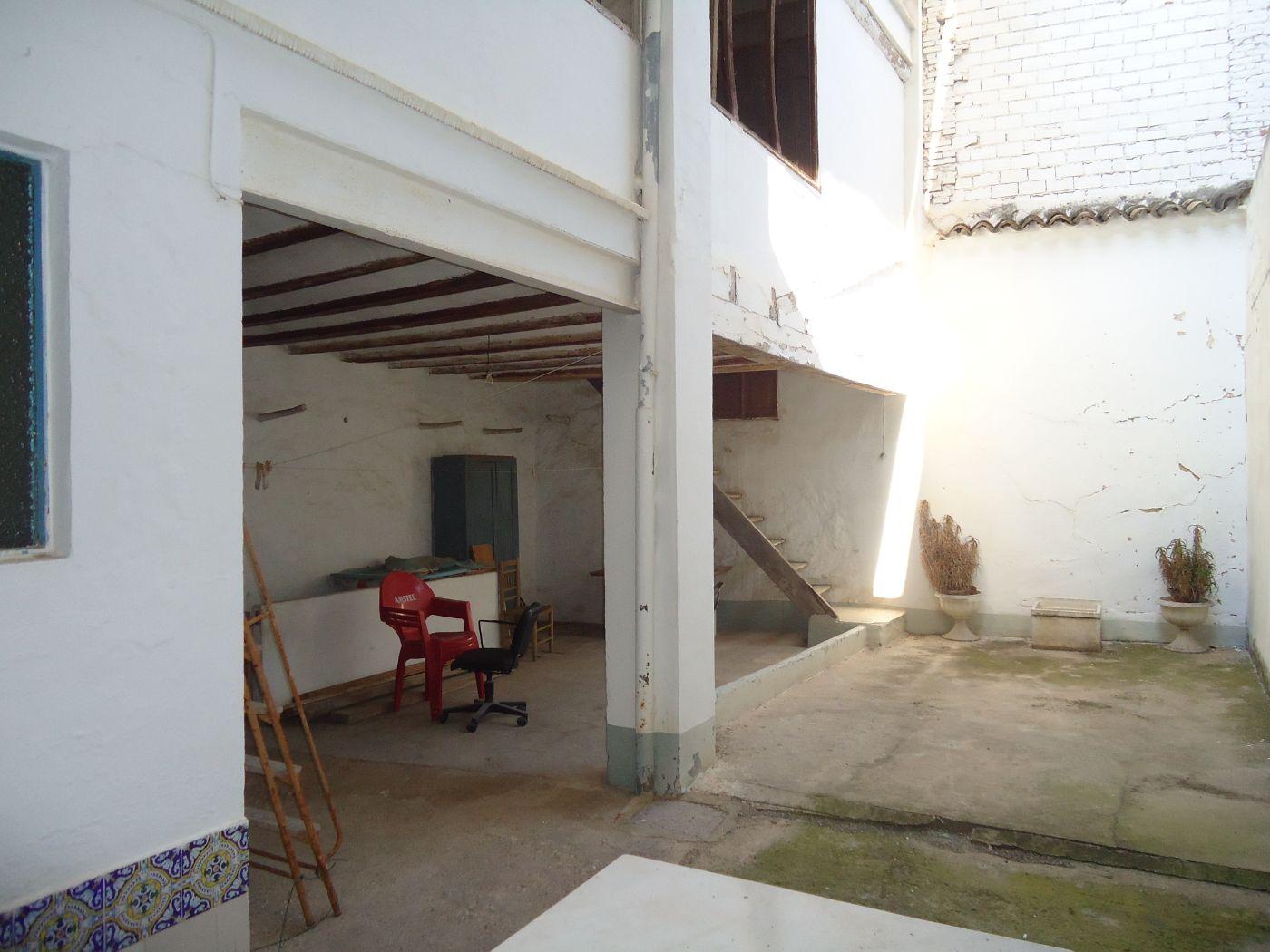 For sale of house in Chiva