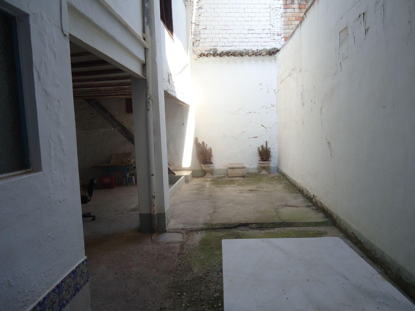 For sale of house in Chiva