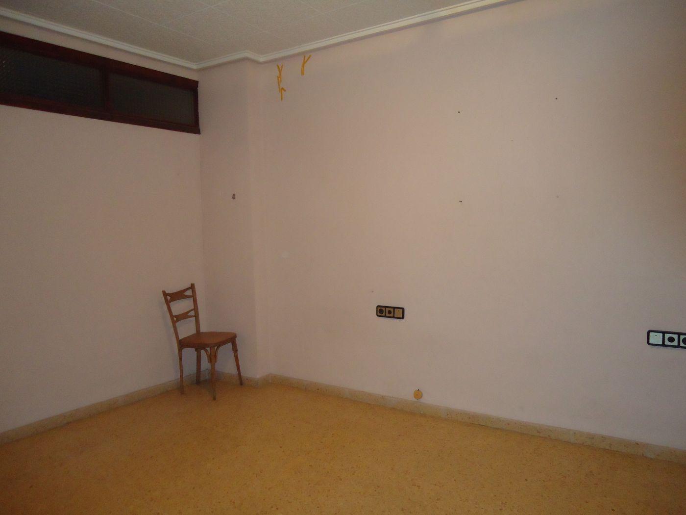 For sale of house in Chiva