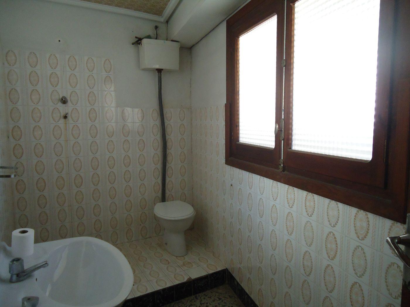 For sale of house in Chiva