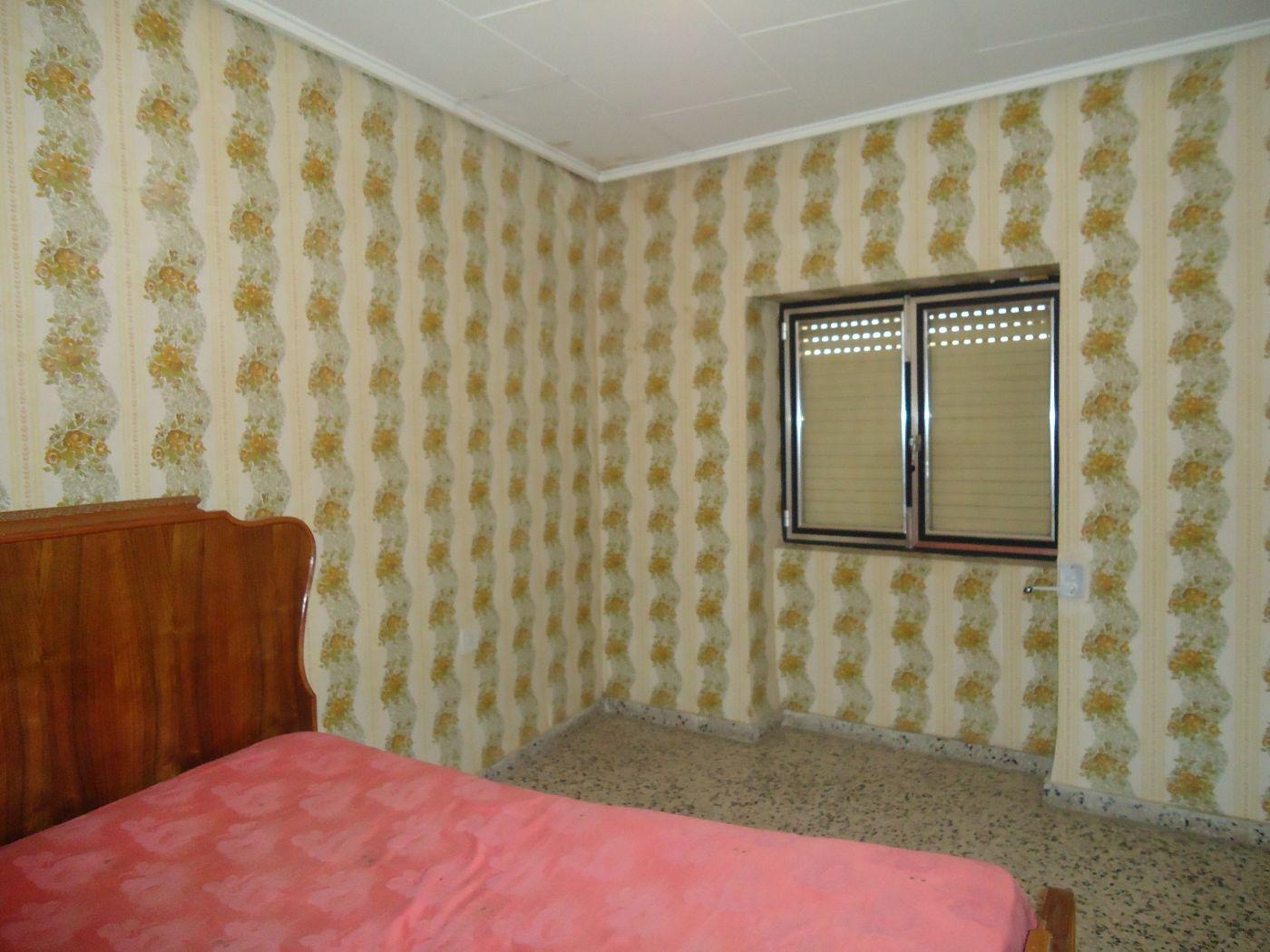 For sale of house in Chiva