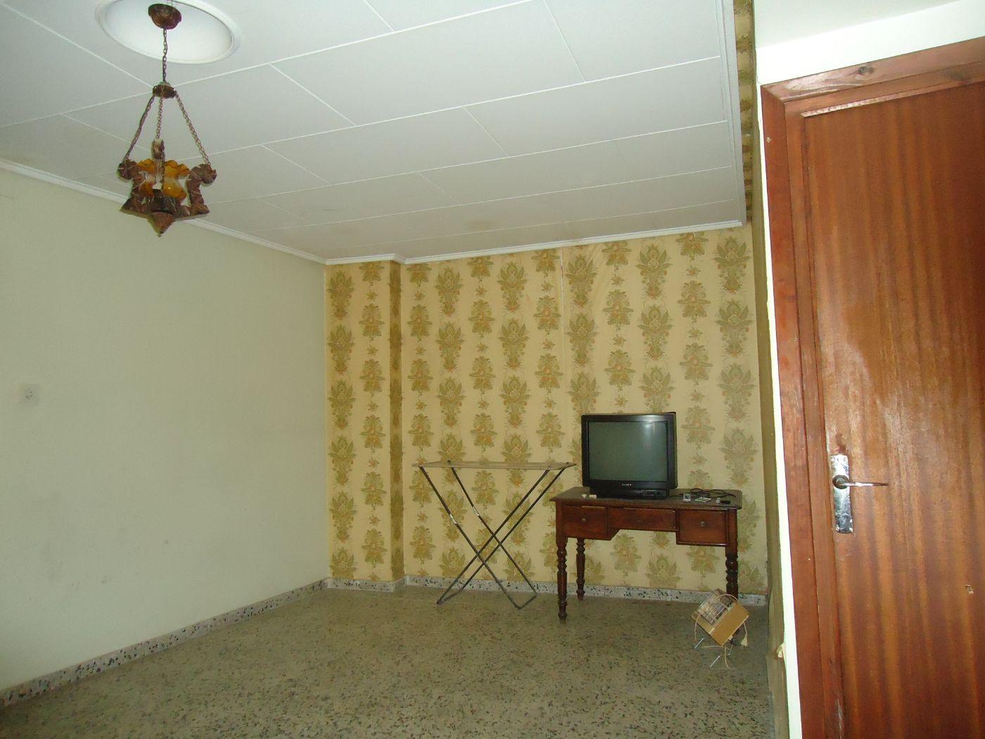 For sale of house in Chiva