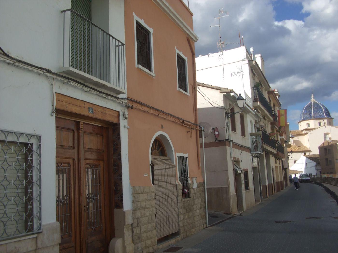 For sale of house in Chiva