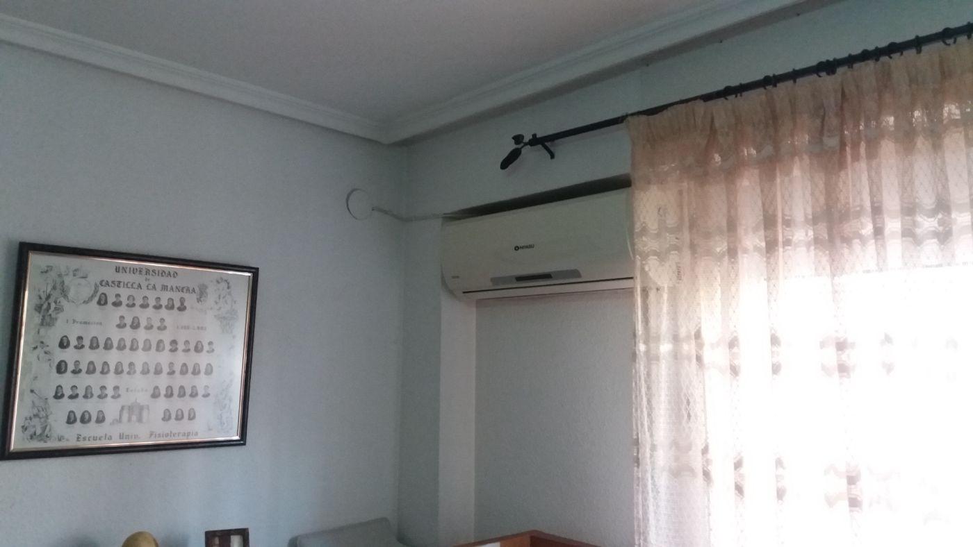For sale of flat in Quart de Poblet
