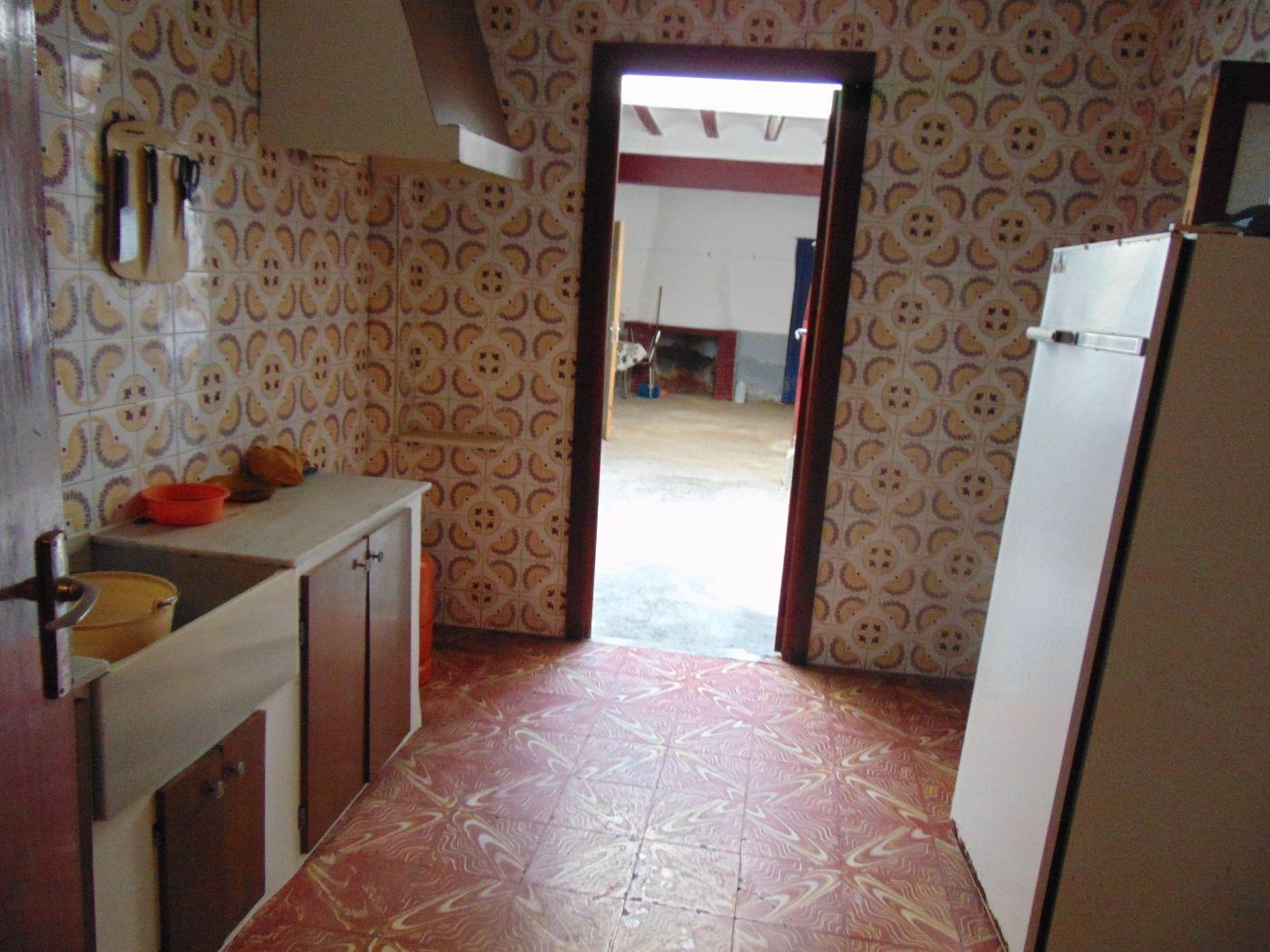 For sale of house in Chiva