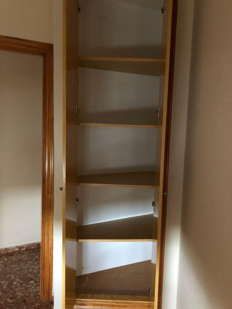 For sale of flat in Cheste
