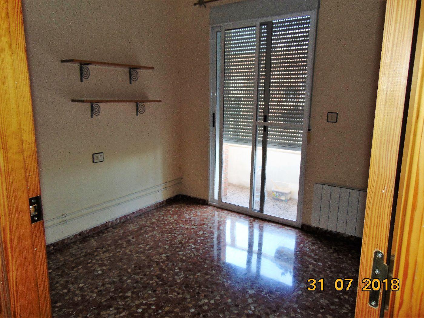 For sale of flat in Cheste