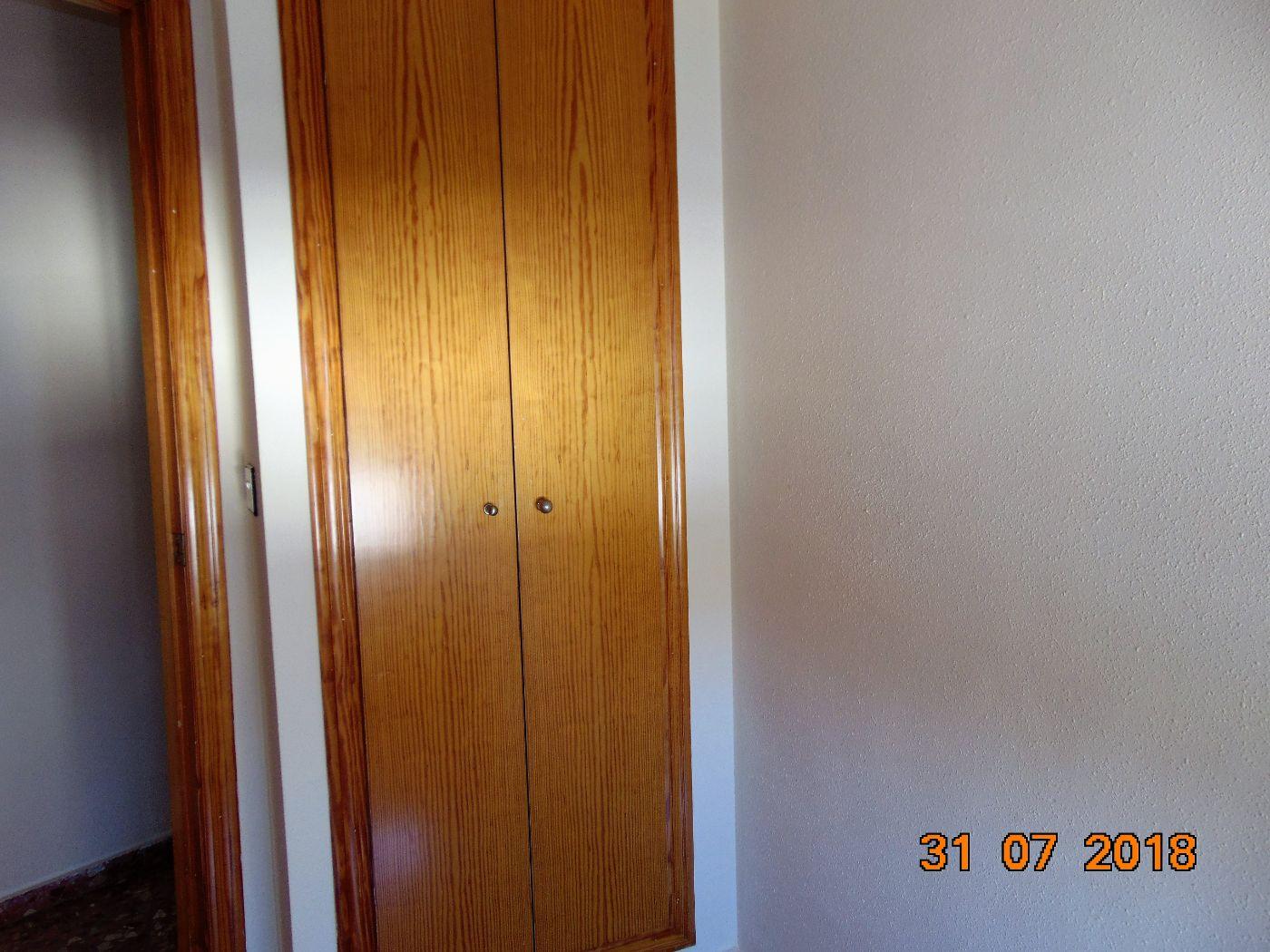For sale of flat in Cheste