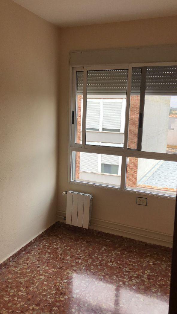 For sale of flat in Cheste