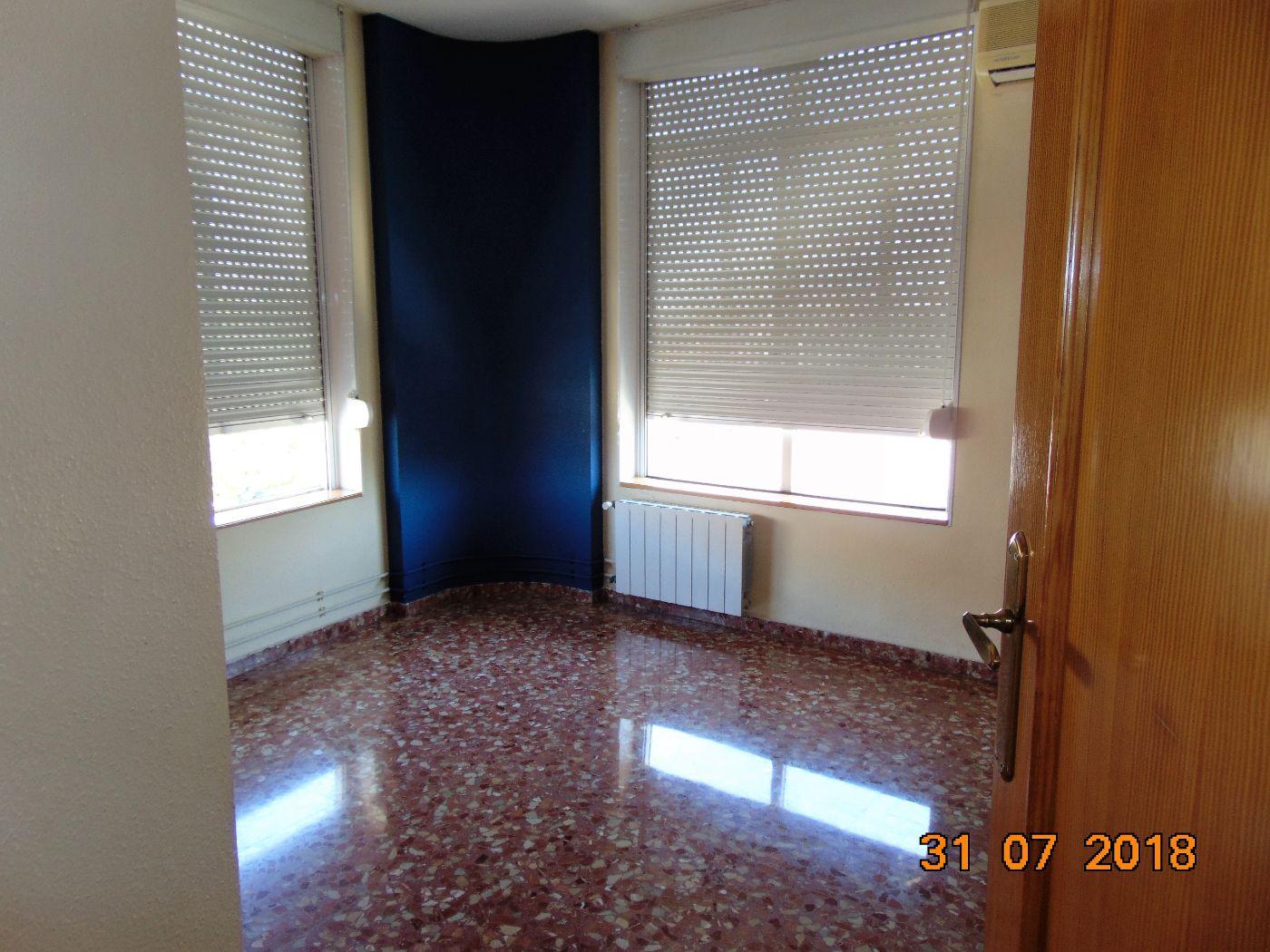 For sale of flat in Cheste