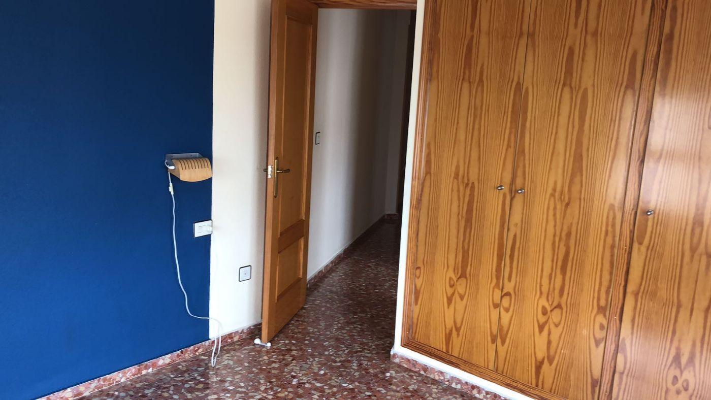For sale of flat in Cheste