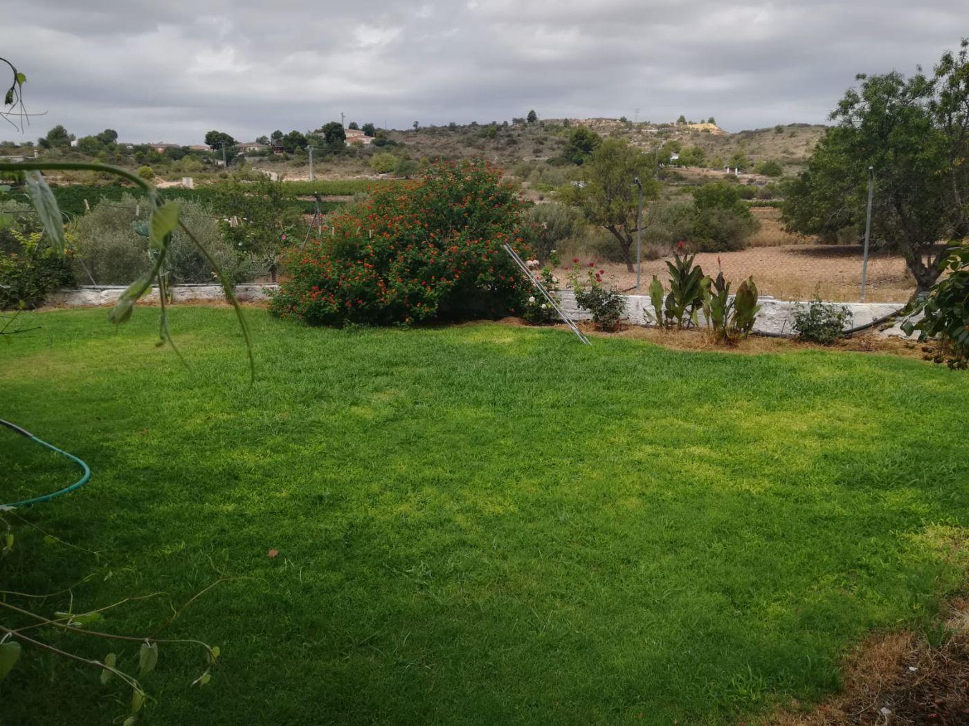For sale of chalet in Cheste
