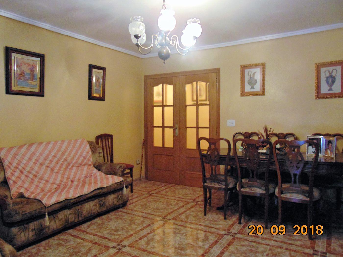 For sale of flat in Cheste