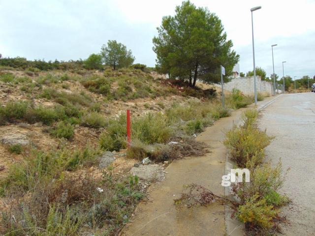 For sale of land in Chiva