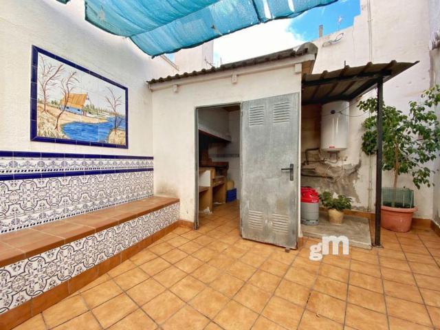 For sale of house in Chiva