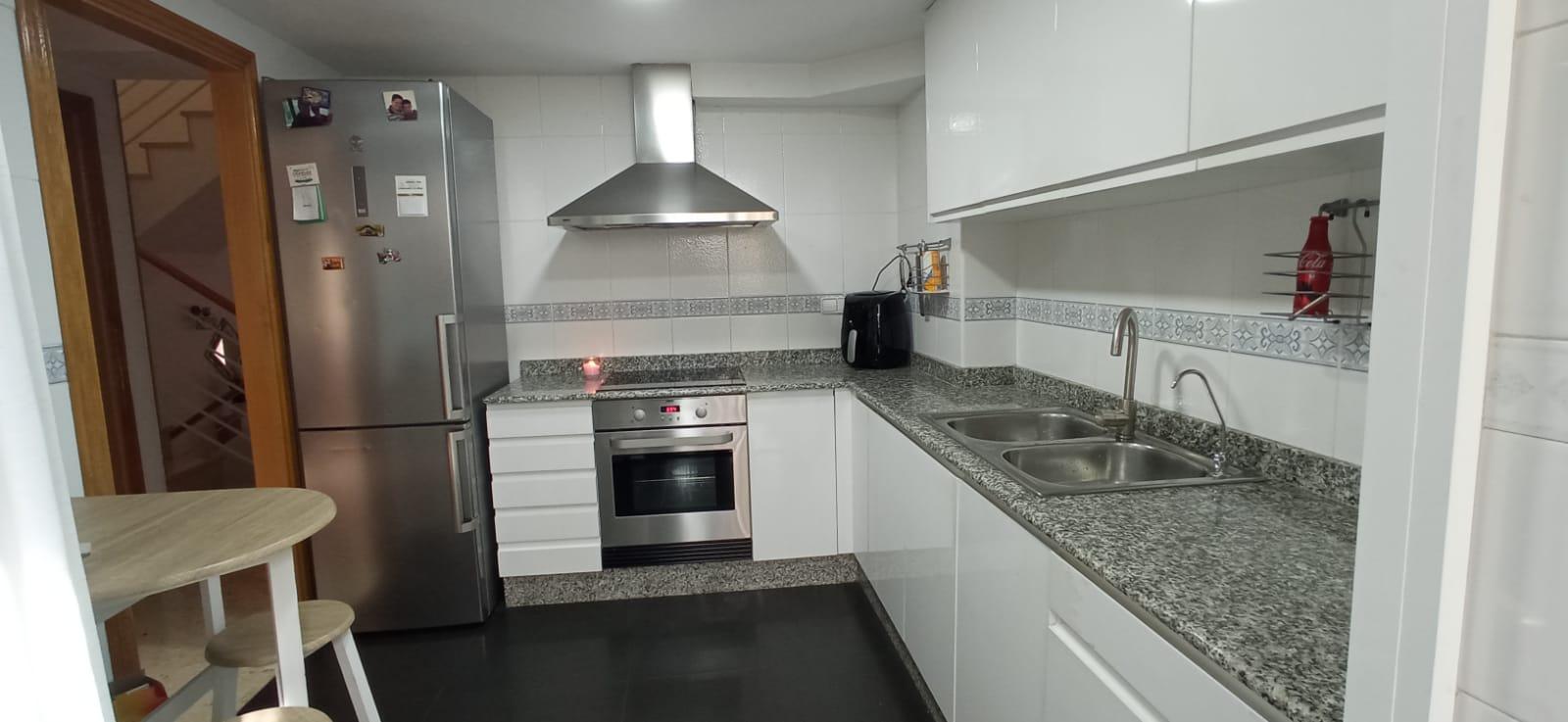 For sale of house in Cheste