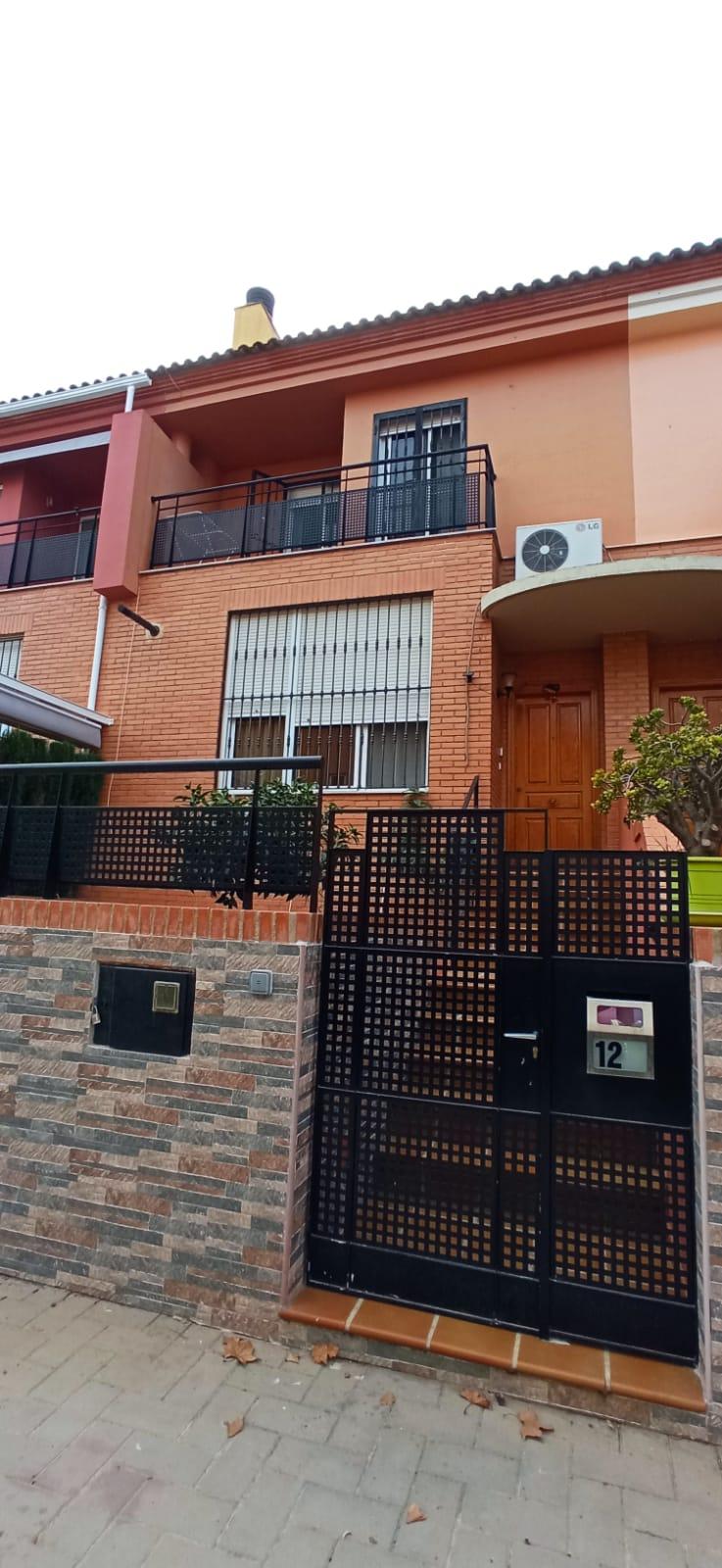For sale of house in Cheste