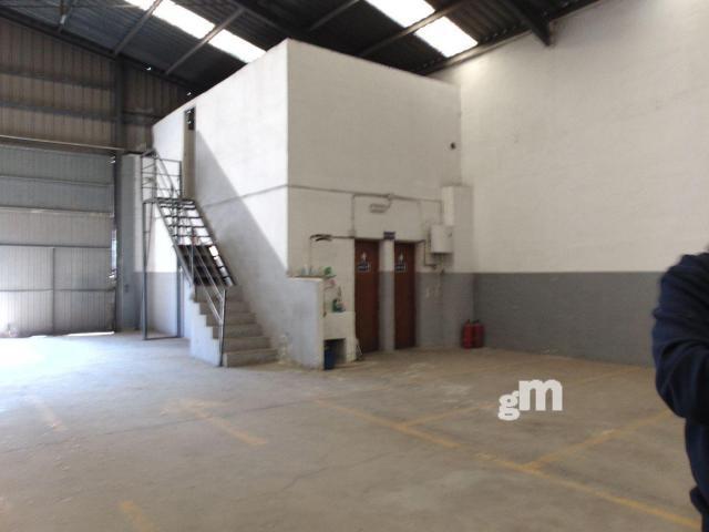 For sale of industrial plant/warehouse in Vilamarxant