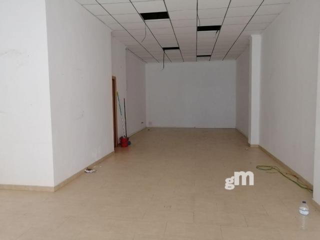 For rent of commercial in Chiva