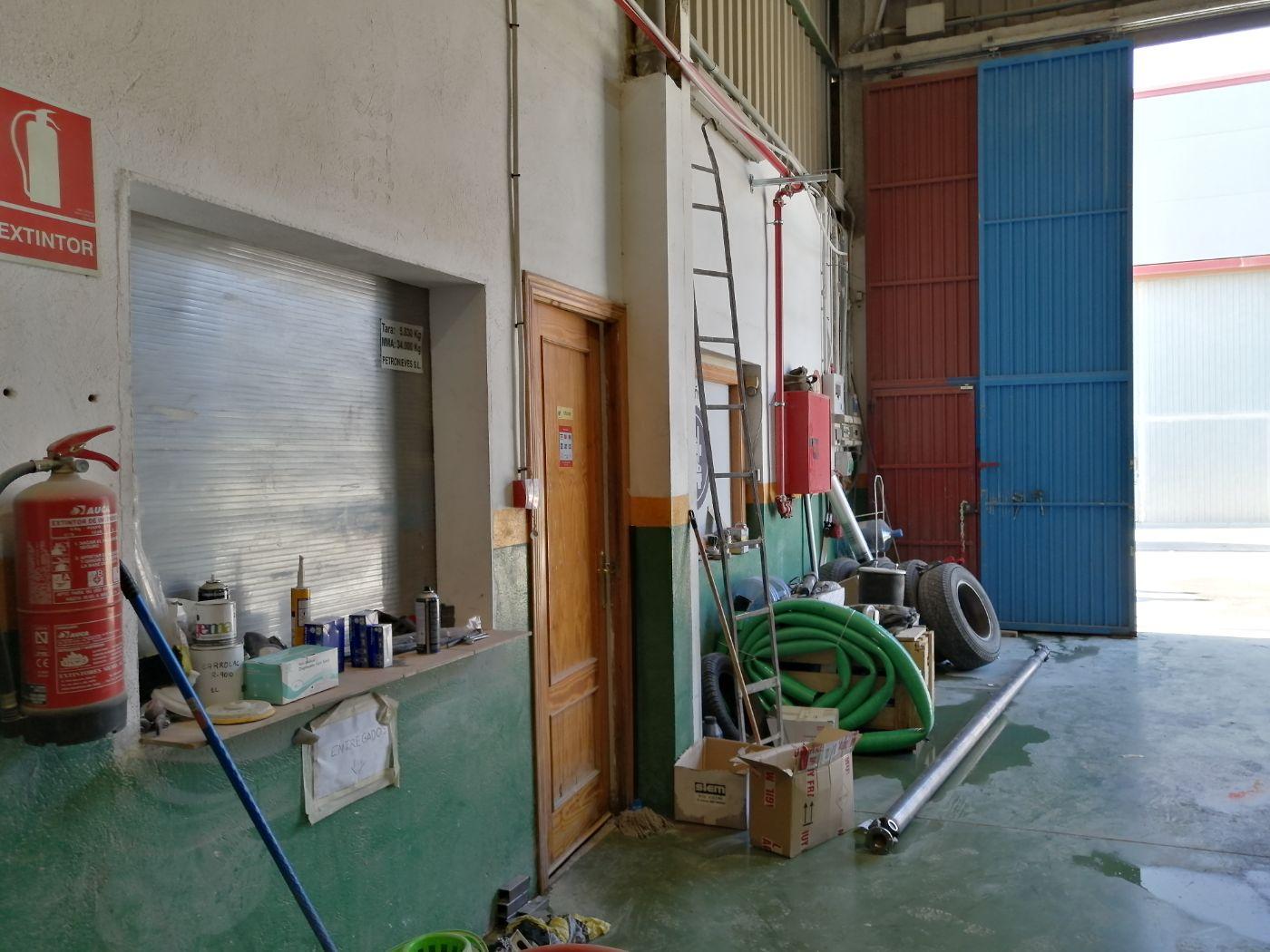 For sale of industrial plant/warehouse in Buñol
