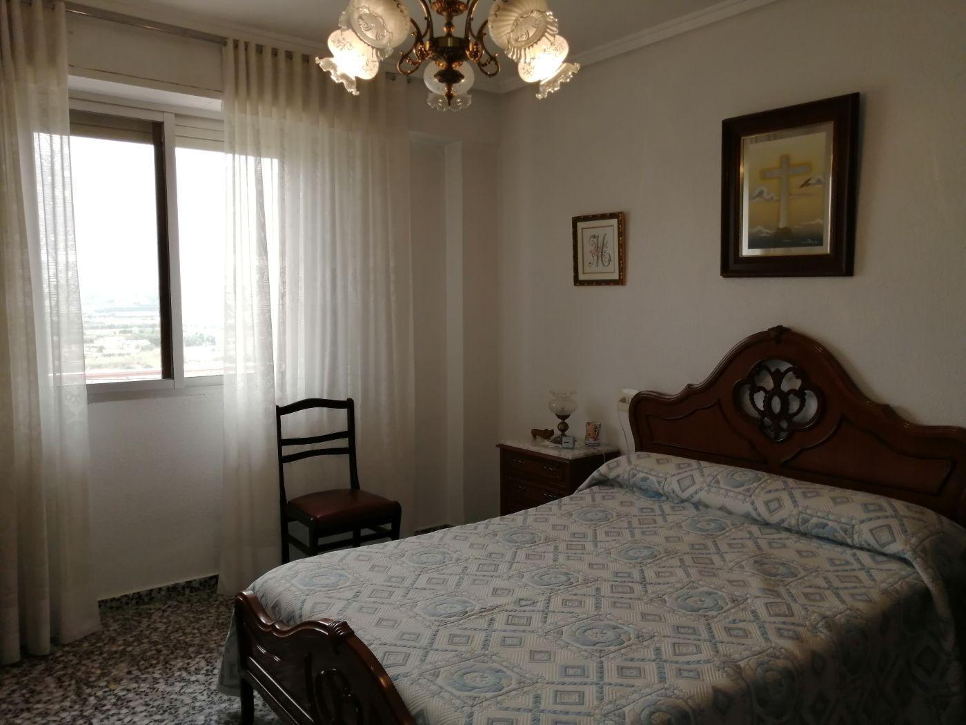 For sale of flat in Cheste