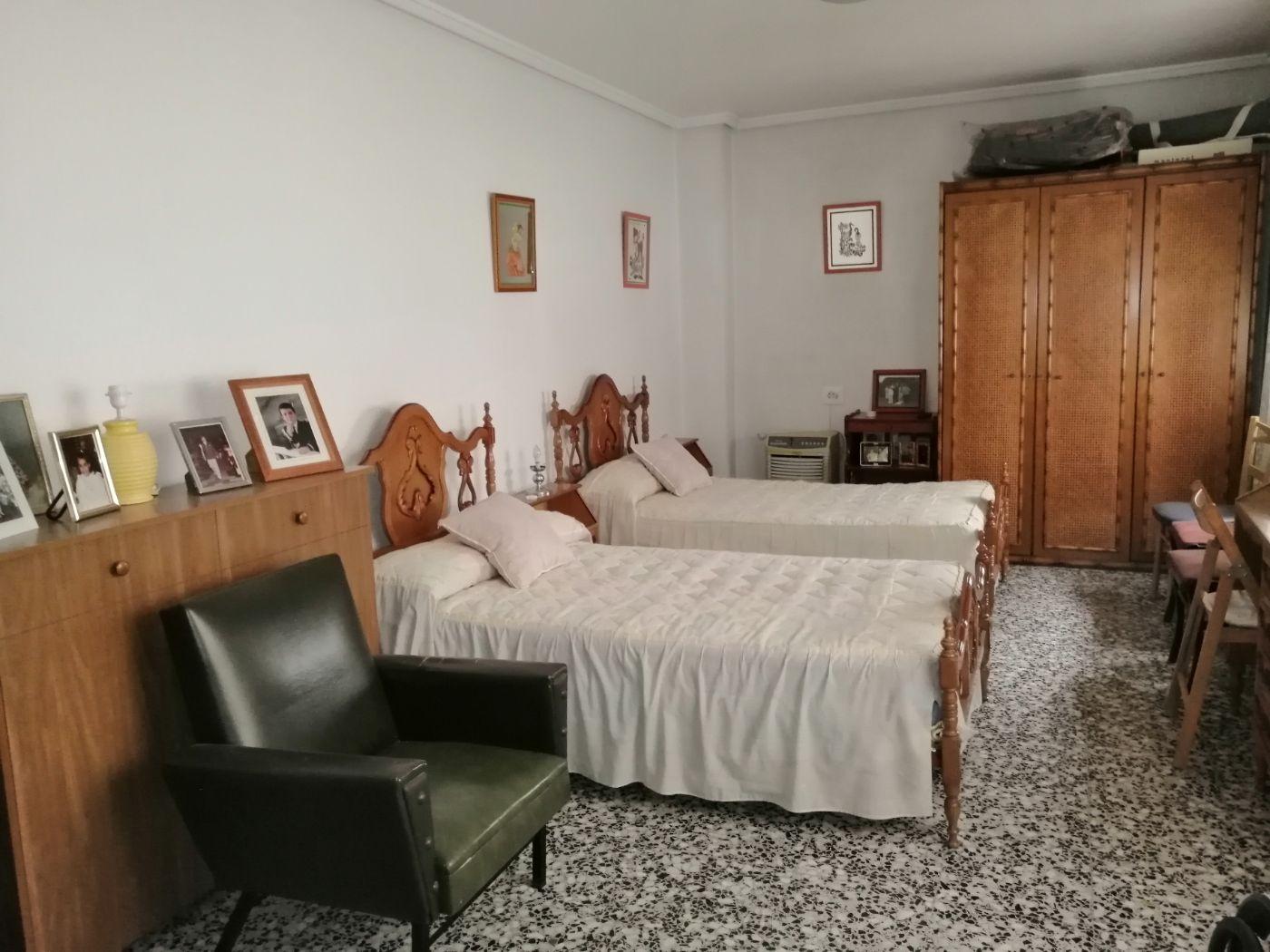 For sale of flat in Cheste