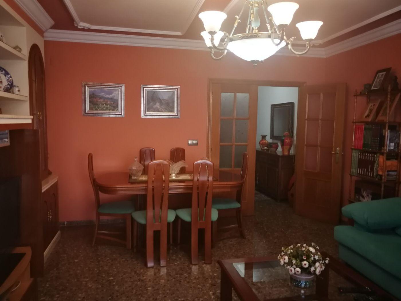 For sale of flat in Cheste