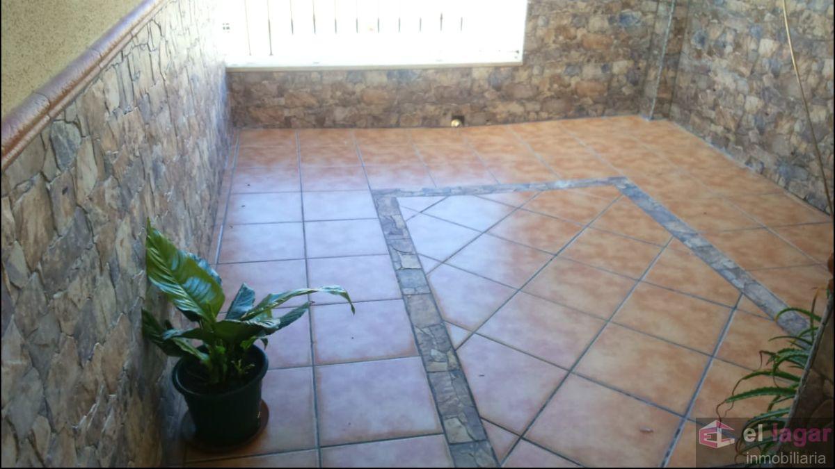 For sale of duplex in Montijo