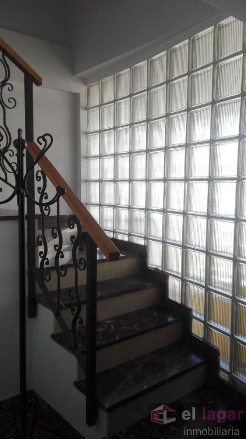 For sale of duplex in Montijo
