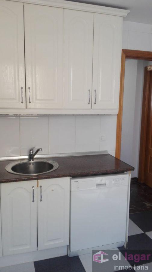 For sale of duplex in Montijo