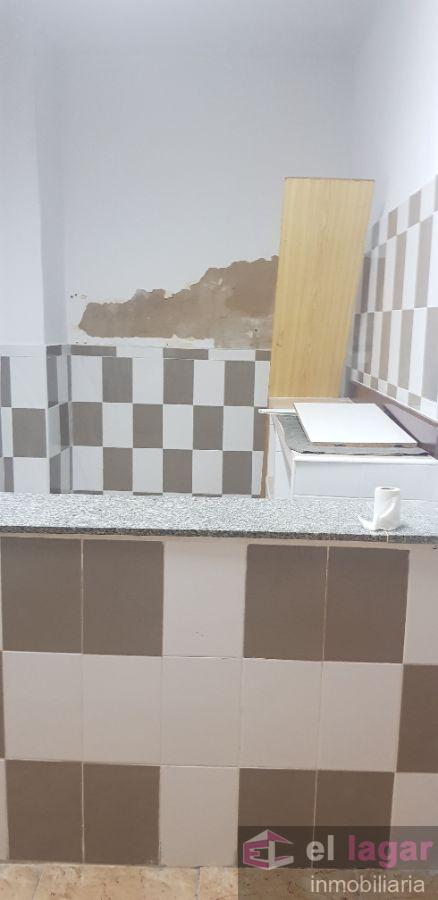 For sale of commercial in Montijo