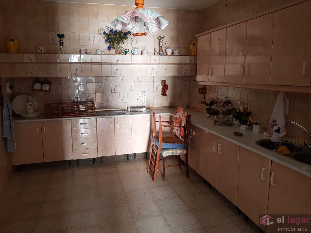 For sale of house in Lacara