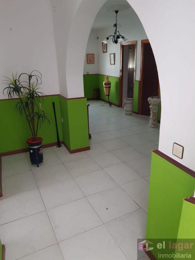 For sale of house in Lacara