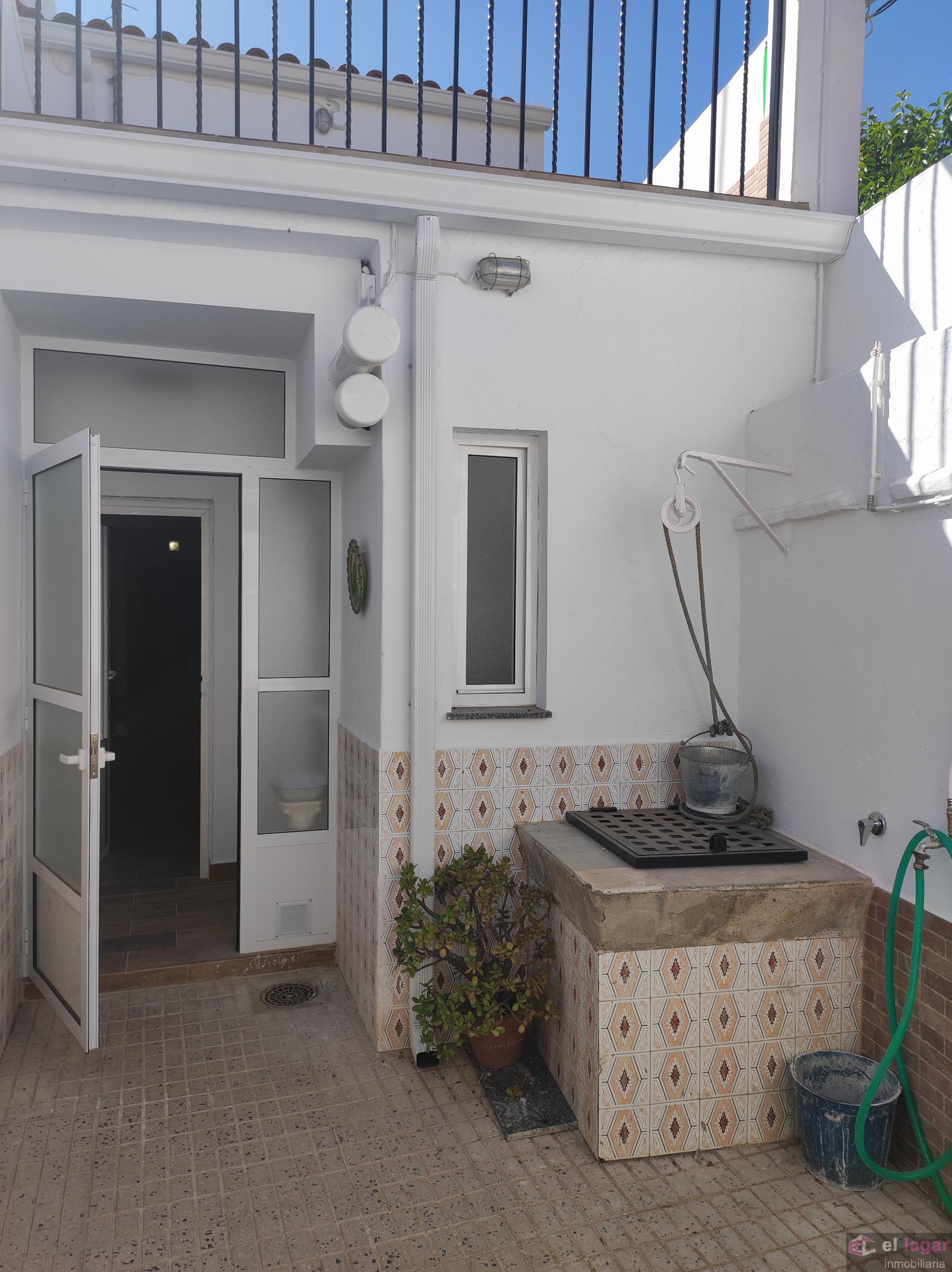 For rent of house in Montijo