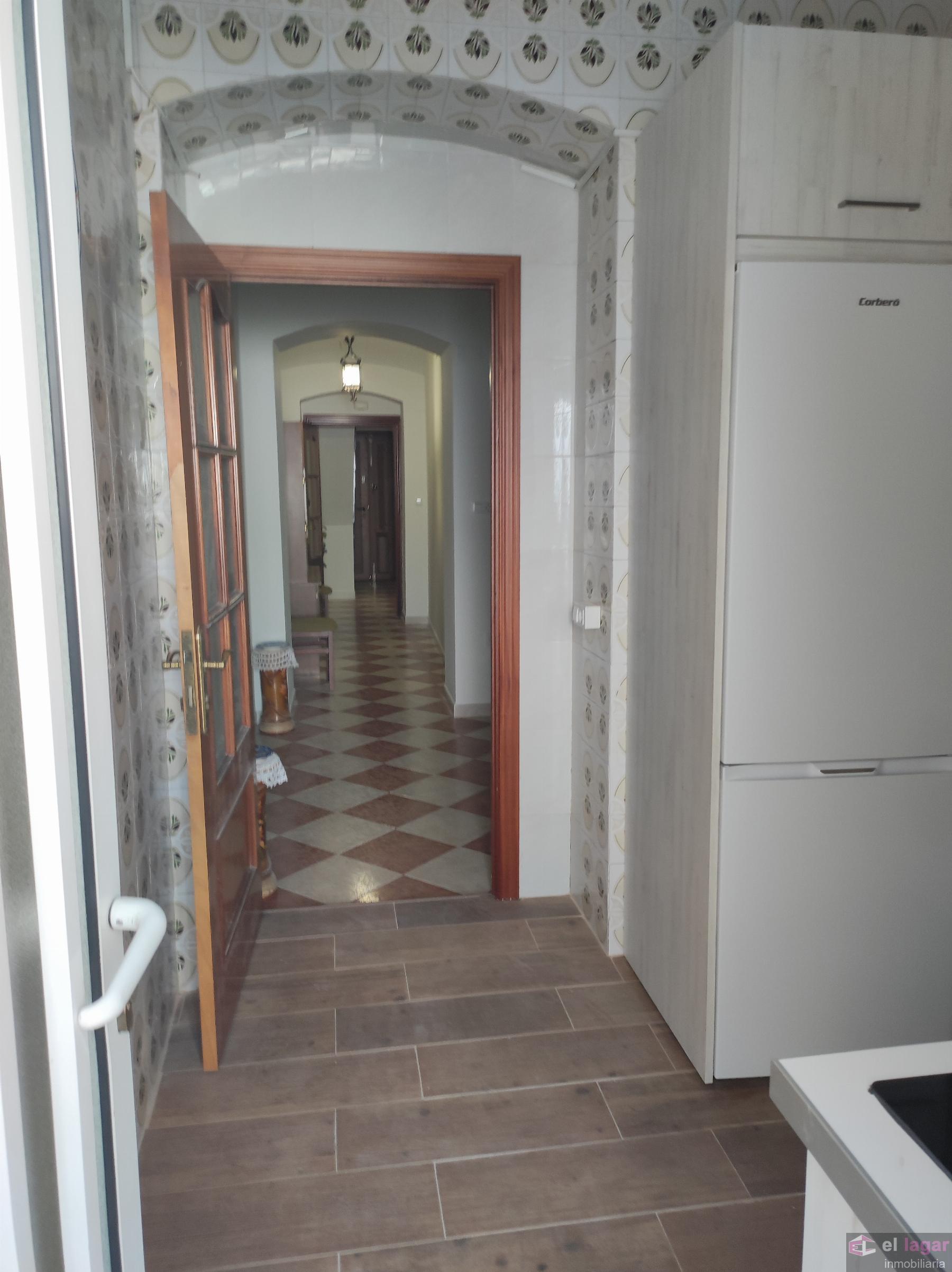 For rent of house in Montijo