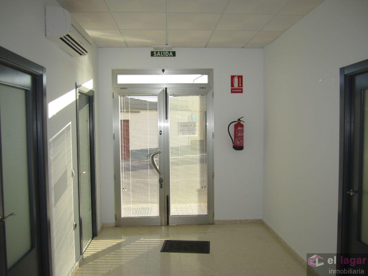 For rent of commercial in Puebla de la Calzada