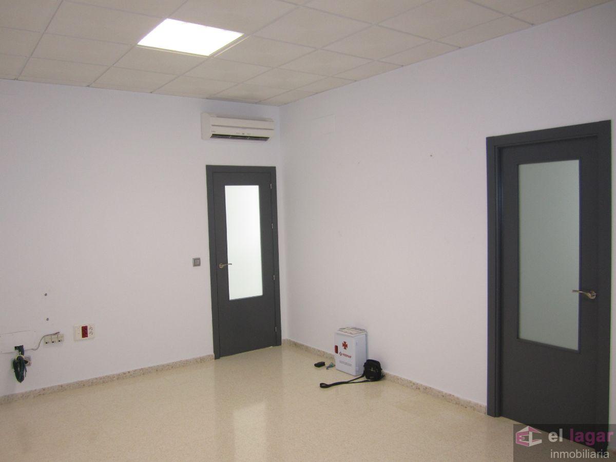 For rent of commercial in Puebla de la Calzada