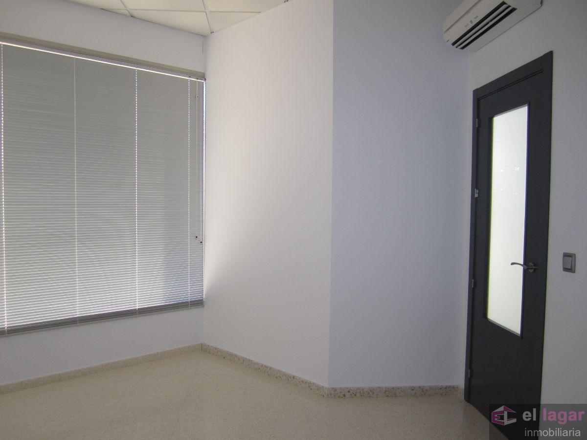 For rent of commercial in Puebla de la Calzada