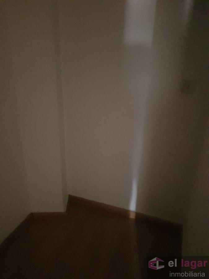 For rent of commercial in Montijo
