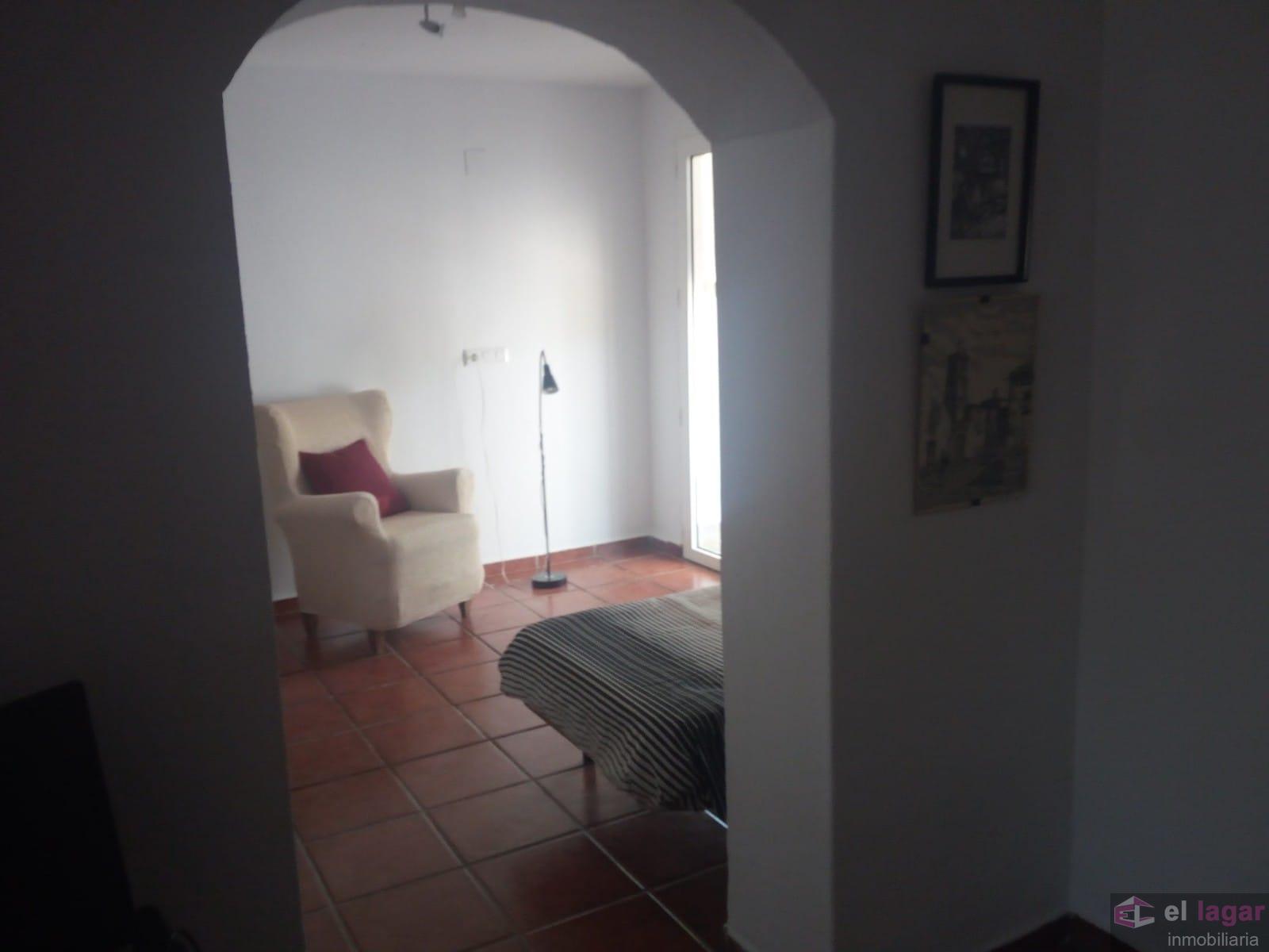 For rent of chalet in Montijo